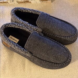 💥3/$20 Men’s Charcoal Herringbone Slip-On Moc Slippers
